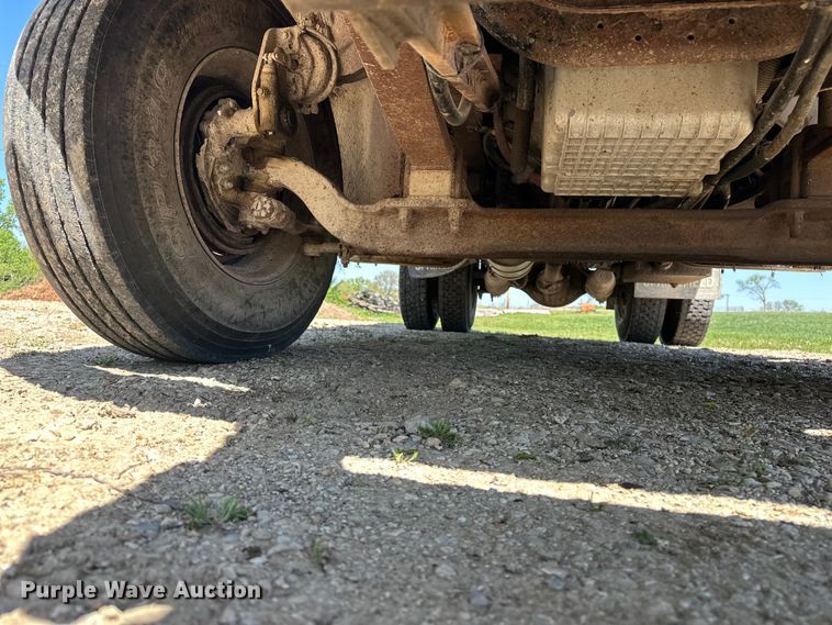 image for item DV0904 2003 International FL70 dump truck
