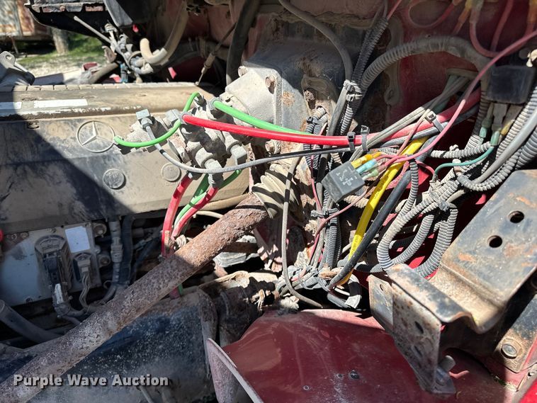 image for item DV0904 2003 International FL70 dump truck