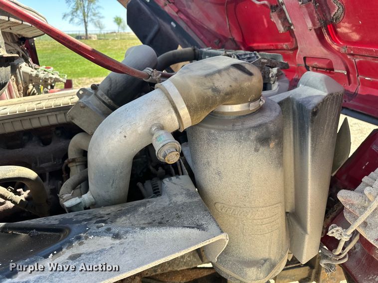 image for item DV0904 2003 International FL70 dump truck