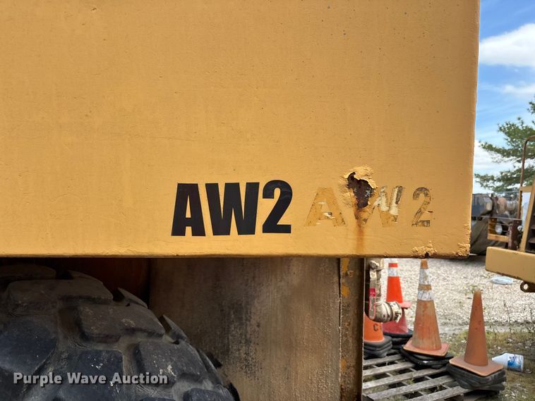 image for item DV4260 Caterpillar water wagon