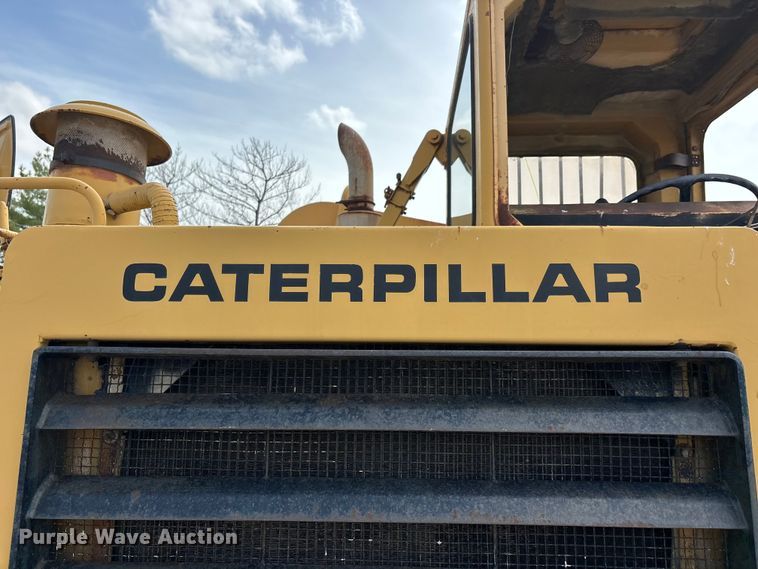 image for item DV4260 Caterpillar water wagon