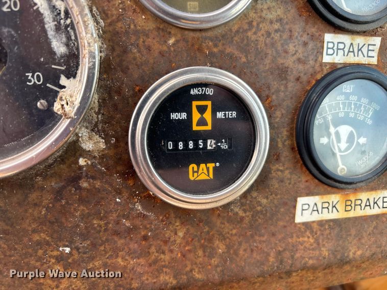 image for item DV4260 Caterpillar water wagon
