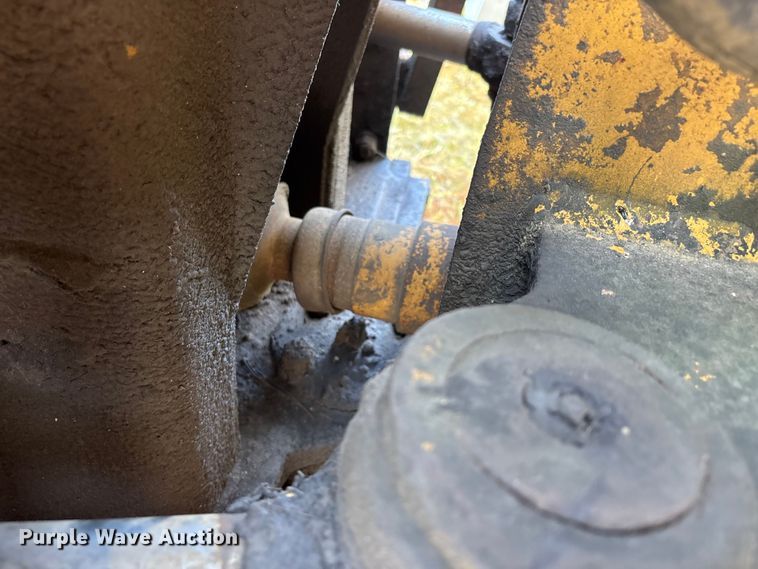 image for item DV4260 Caterpillar water wagon