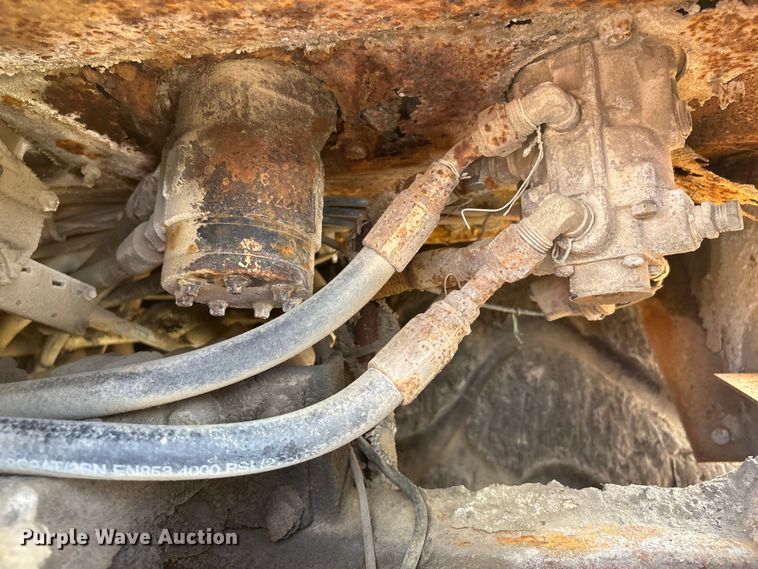 image for item DV4260 Caterpillar water wagon
