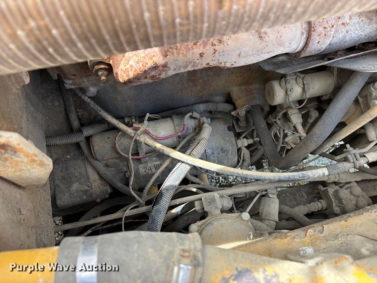 image for item DV4260 Caterpillar water wagon