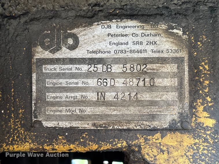 image for item DV4260 Caterpillar water wagon