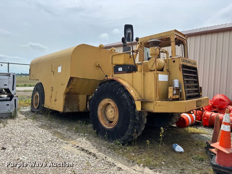 image for item DV4261 Caterpillar water wagon