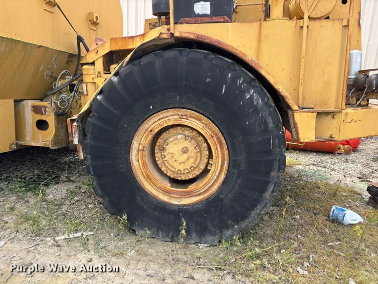 image for item DV4261 Caterpillar water wagon