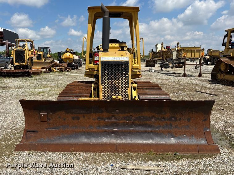 image for item DV4262 1995 Caterpillar D4C LGP dozer