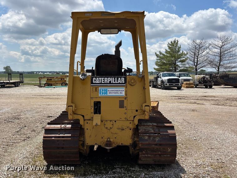 image for item DV4262 1995 Caterpillar D4C LGP dozer
