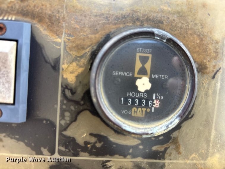image for item DV4262 1995 Caterpillar D4C LGP dozer