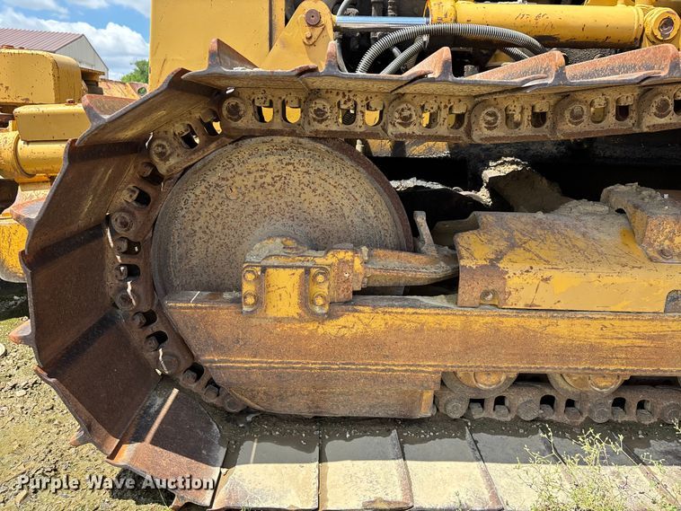 image for item DV4262 1995 Caterpillar D4C LGP dozer