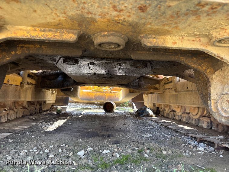 image for item DV4262 1995 Caterpillar D4C LGP dozer