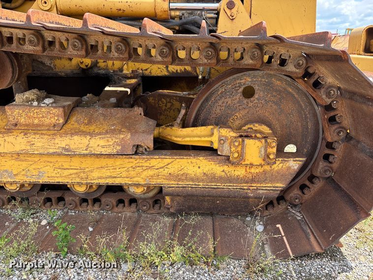 image for item DV4262 1995 Caterpillar D4C LGP dozer