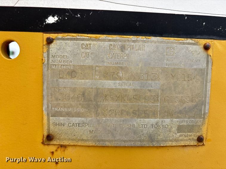 image for item DV4262 1995 Caterpillar D4C LGP dozer