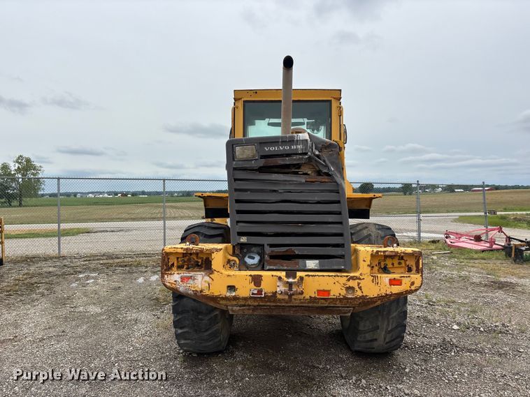 image for item DV4263 1996 Volvo L70C wheel loader