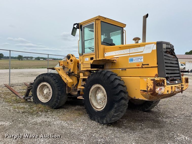 image for item DV4263 1996 Volvo L70C wheel loader