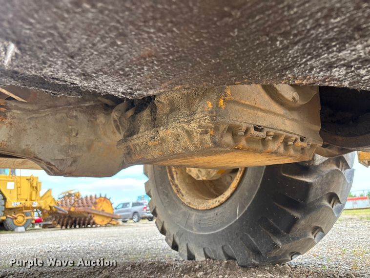 image for item DV4263 1996 Volvo L70C wheel loader