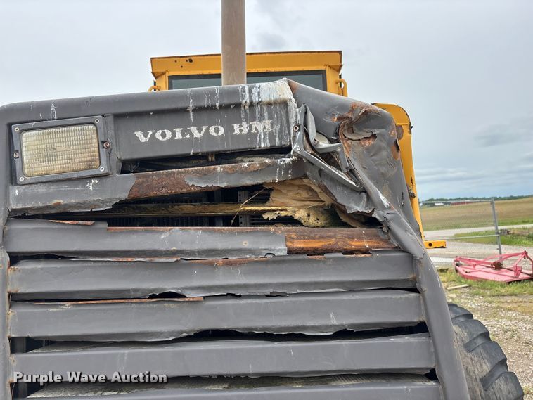 image for item DV4263 1996 Volvo L70C wheel loader