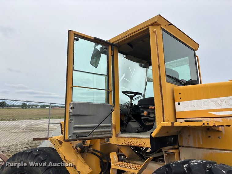 image for item DV4263 1996 Volvo L70C wheel loader