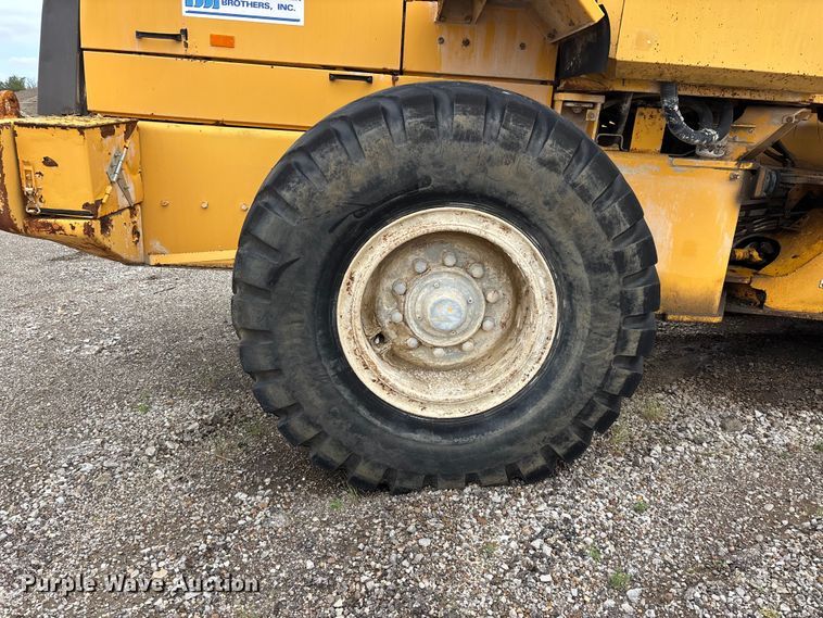 image for item DV4263 1996 Volvo L70C wheel loader