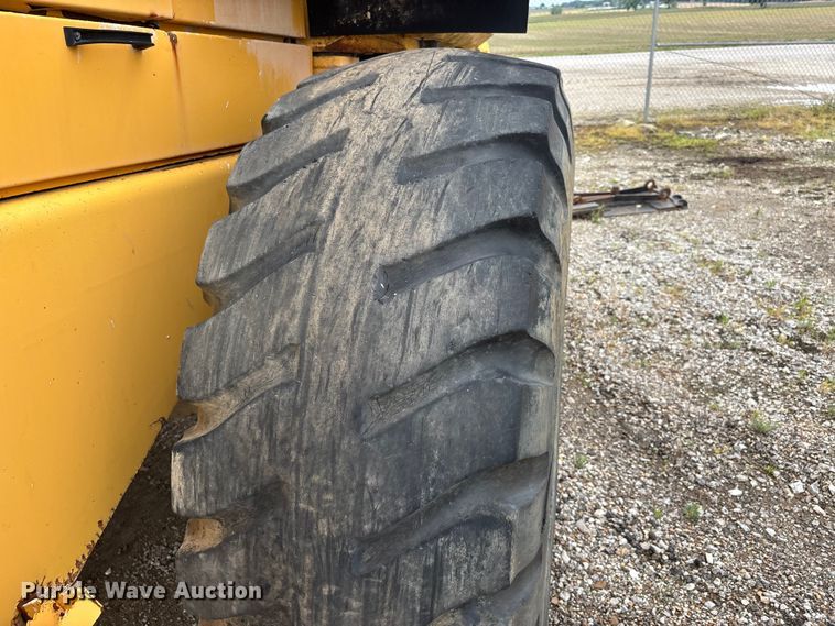image for item DV4263 1996 Volvo L70C wheel loader