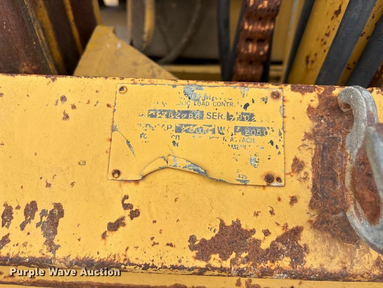 image for item DV4264 Clark P/L2358616 forklift