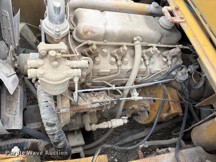 image for item DV4264 Clark P/L2358616 forklift