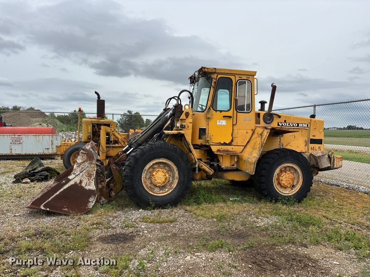 image for item DV4265 1987 Volvo L70 wheel loader