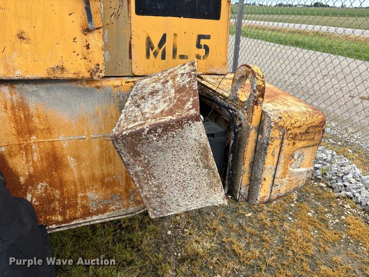 image for item DV4265 1987 Volvo L70 wheel loader
