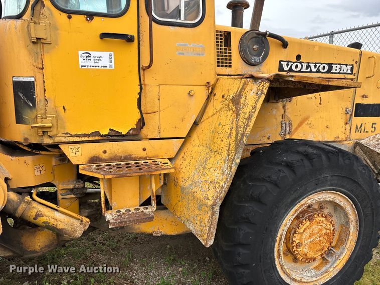 image for item DV4265 1987 Volvo L70 wheel loader
