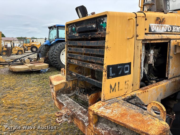 image for item DV4265 1987 Volvo L70 wheel loader