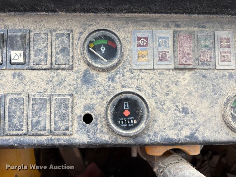 image for item DV4265 1987 Volvo L70 wheel loader
