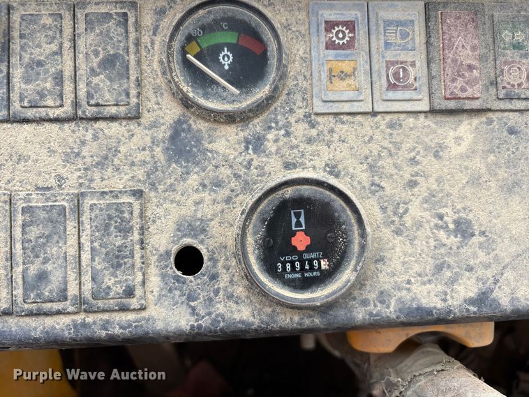 image for item DV4265 1987 Volvo L70 wheel loader