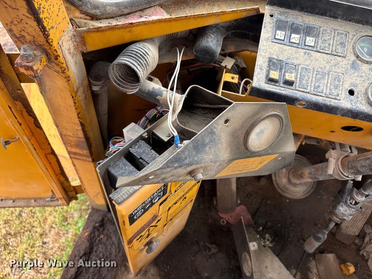 image for item DV4265 1987 Volvo L70 wheel loader