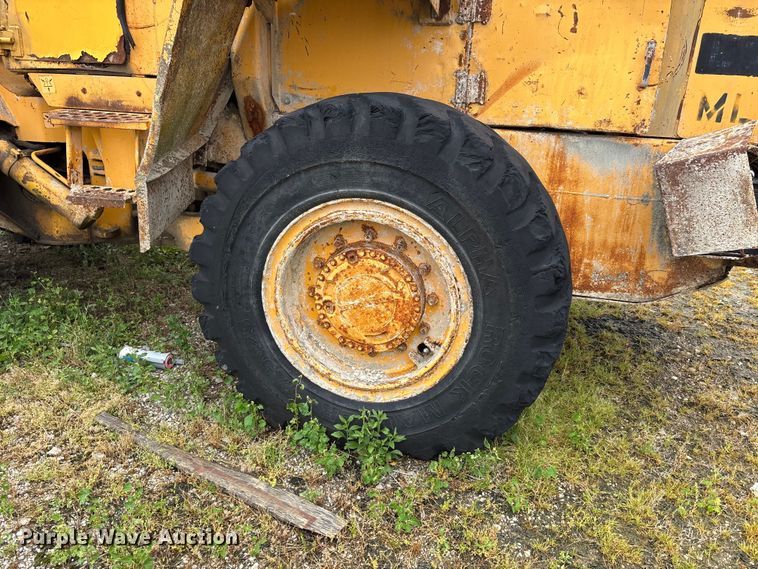 image for item DV4265 1987 Volvo L70 wheel loader