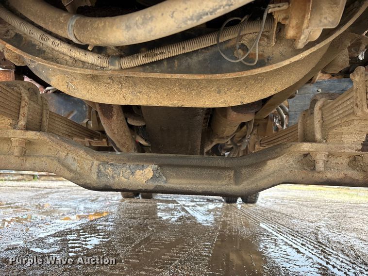 image for item DV4269 1979 International 1854 fuel truck