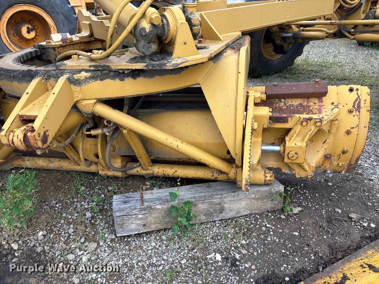 image for item DV4270 1979 Caterpillar 140G motor grader