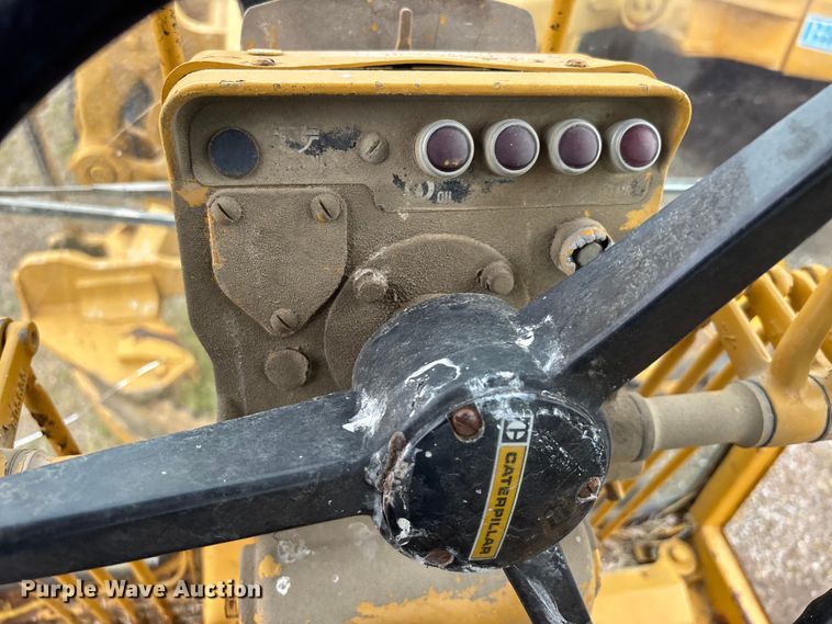 image for item DV4270 1979 Caterpillar 140G motor grader