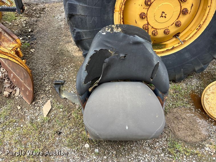image for item DV4270 1979 Caterpillar 140G motor grader