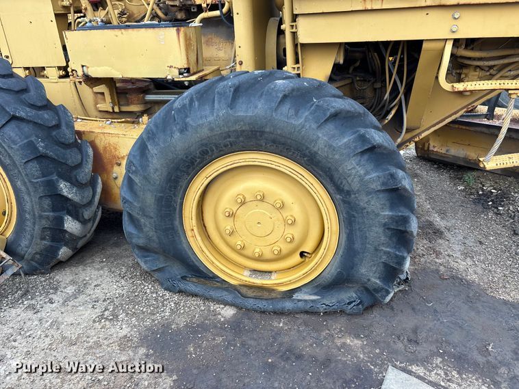 image for item DV4270 1979 Caterpillar 140G motor grader