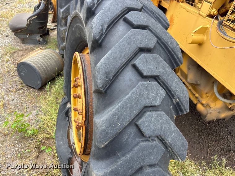 image for item DV4270 1979 Caterpillar 140G motor grader