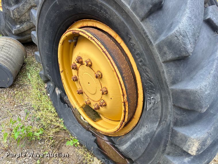image for item DV4270 1979 Caterpillar 140G motor grader