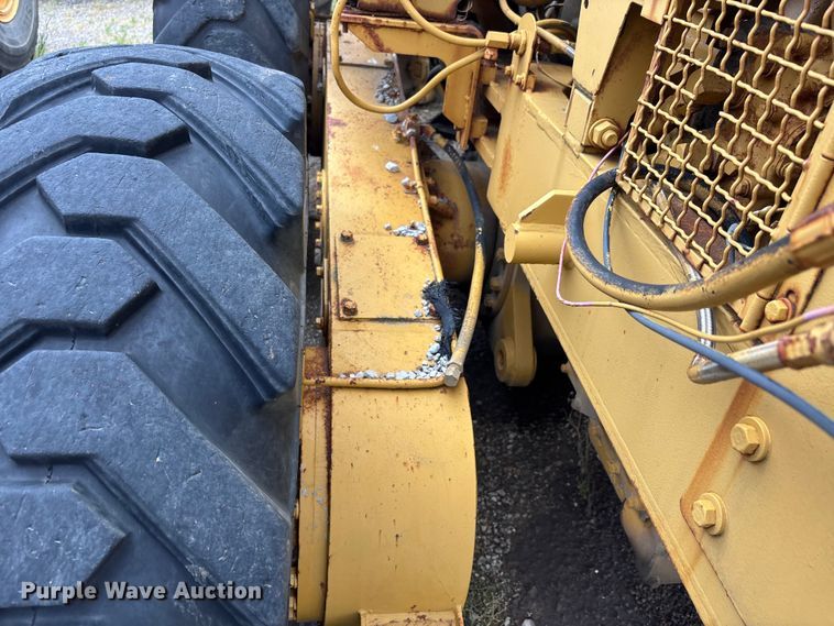 image for item DV4270 1979 Caterpillar 140G motor grader