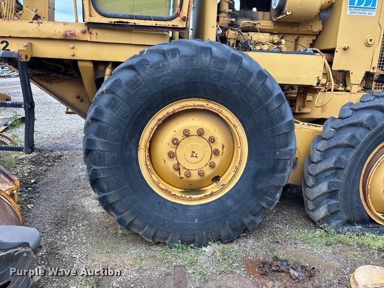 image for item DV4270 1979 Caterpillar 140G motor grader