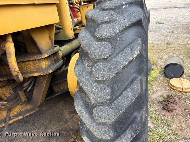 image for item DV4270 1979 Caterpillar 140G motor grader