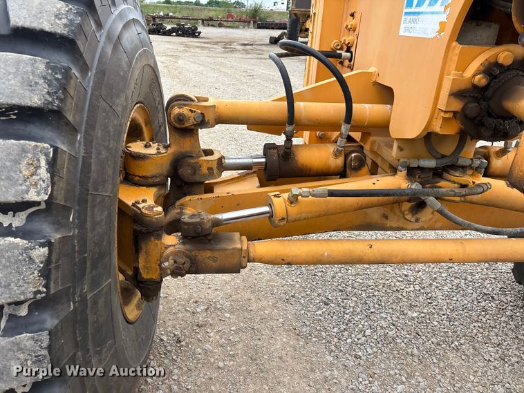 image for item DV4271 1999 Champion 780A motor grader