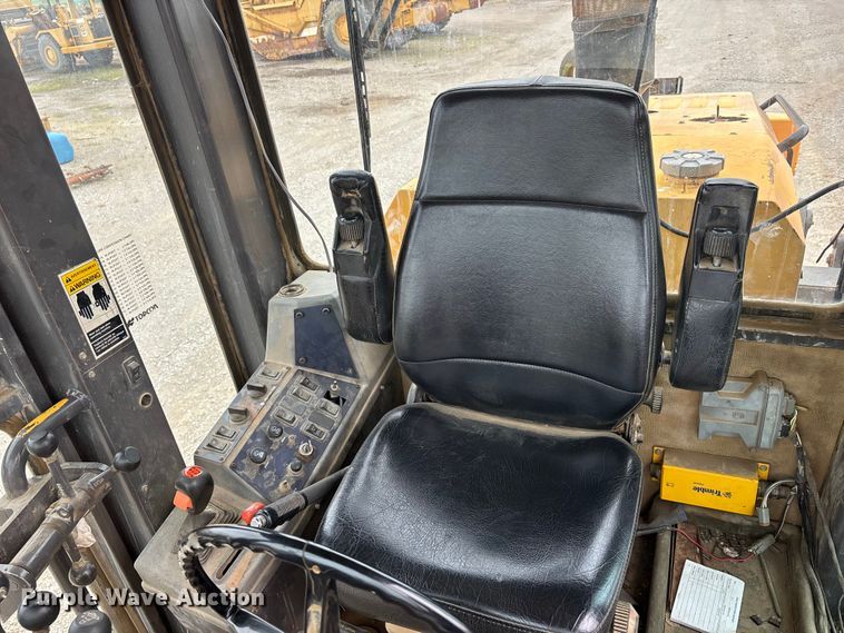 image for item DV4271 1999 Champion 780A motor grader