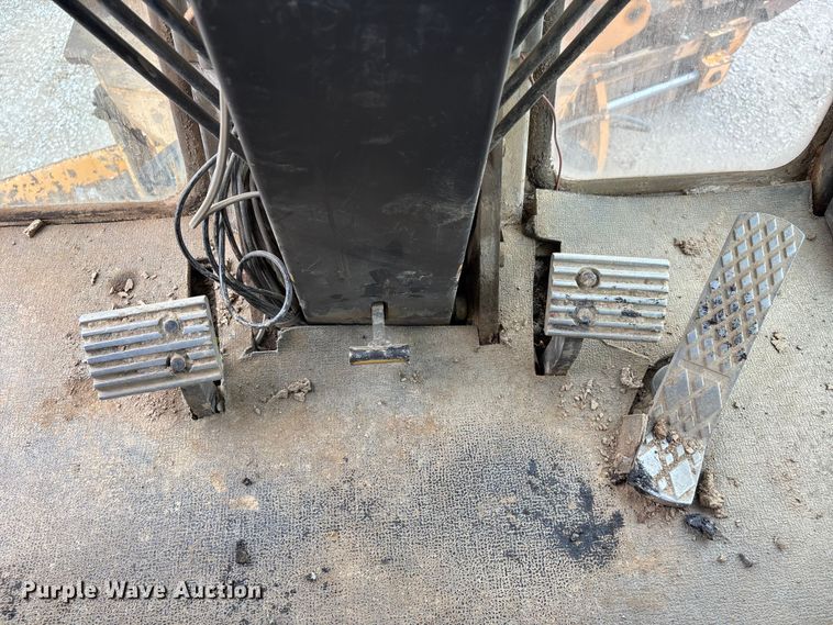 image for item DV4271 1999 Champion 780A motor grader