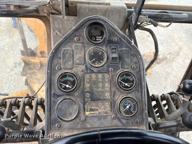image for item DV4271 1999 Champion 780A motor grader